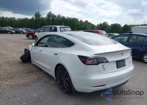 2020 Tesla Model 3 Performance Dual Motor All-Wheel Drive z USA, uszkodzony, nr VIN 5YJ3E1EC9LF641371